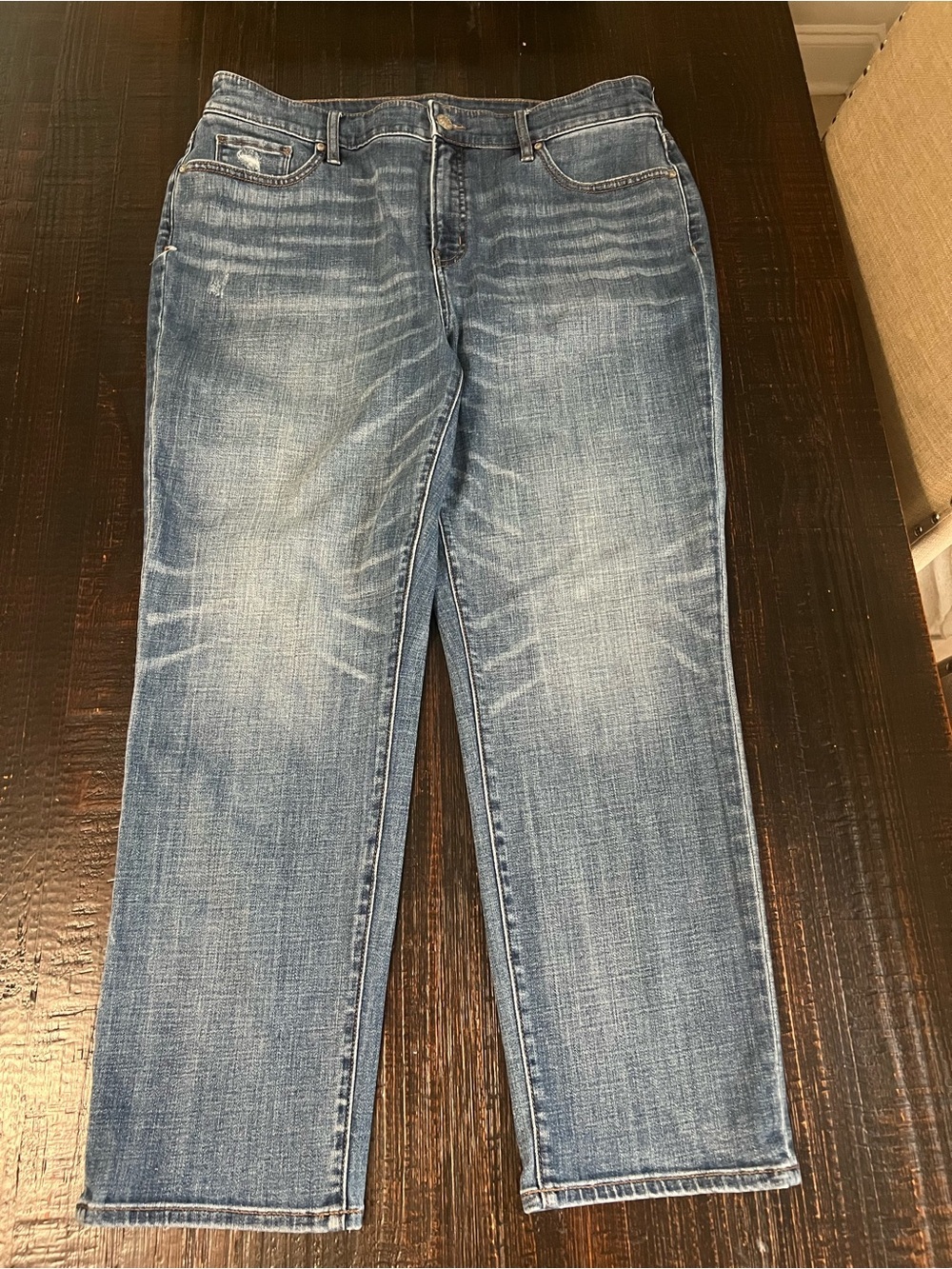 Chico's So Slimming Girlfriend Slim Leg Crop Jeans Blue Wash Womens Size 2-33”